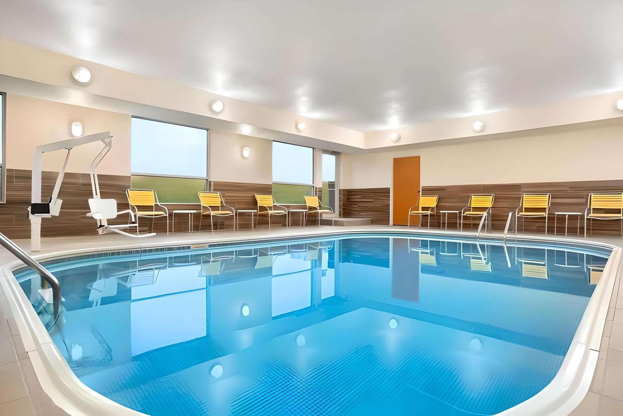 Dubuque Inn & Suites Buitenkant foto